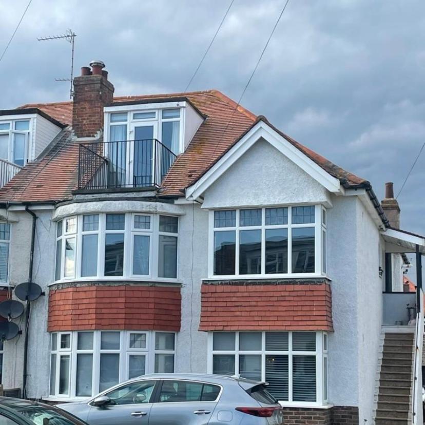 Appartement Entire 2 Bed Property, 1 Road Back From The Sea Worthing