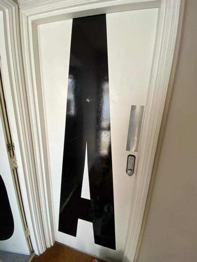 Entire 2 Bed Property, 1 Road Back From The Sea Worthing