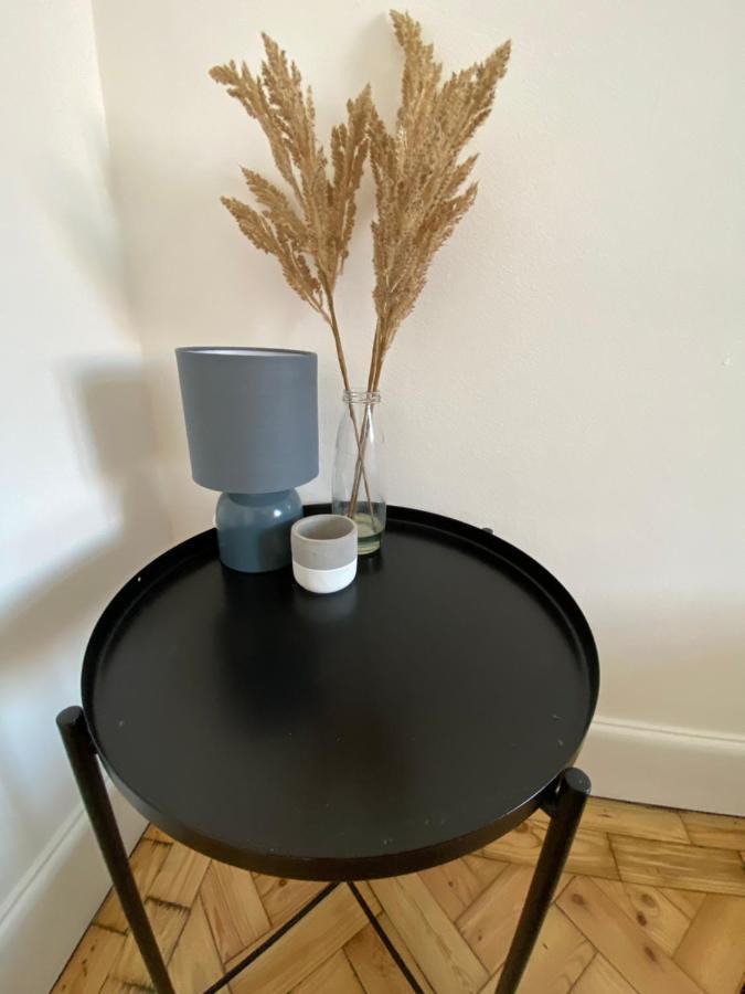 Appartement Entire 2 Bed Property, 1 Road Back From The Sea